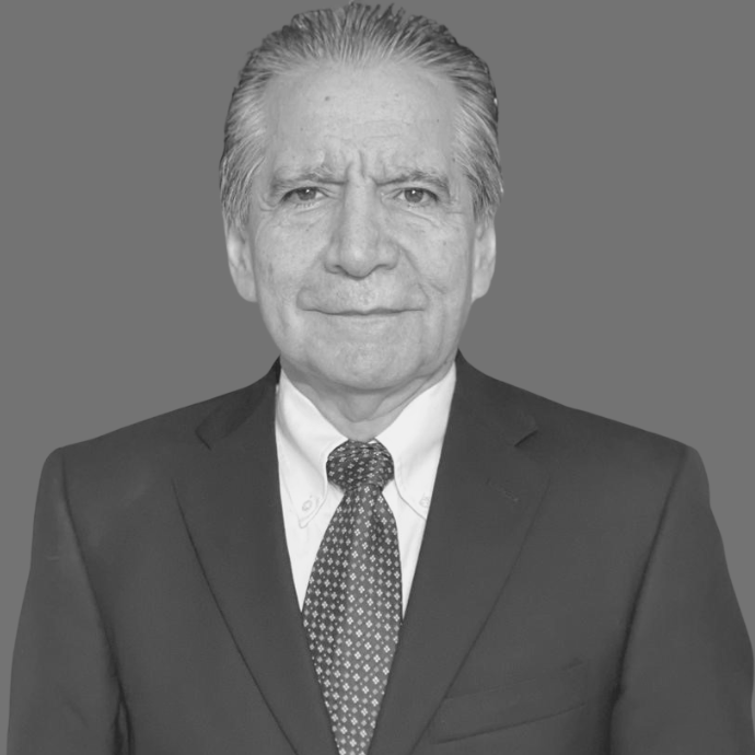 Mtro. Leoncio Angulo Valenzuela