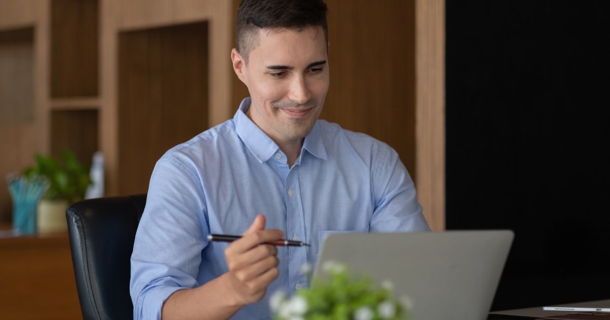 Cuatro cursos clave para el sector administrativo y corporativo